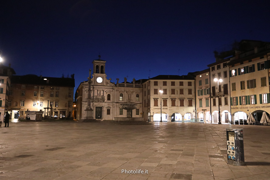 La sera scende su Udine