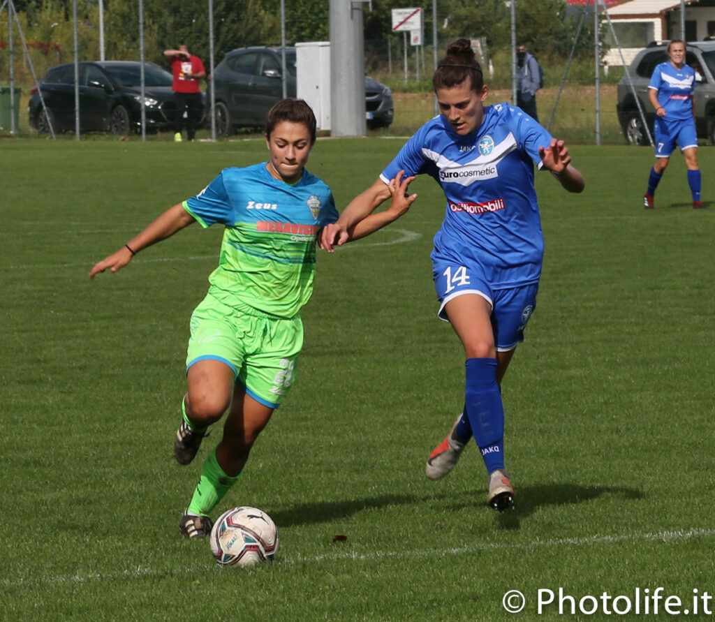 Sconfitte le ragazze del calcio