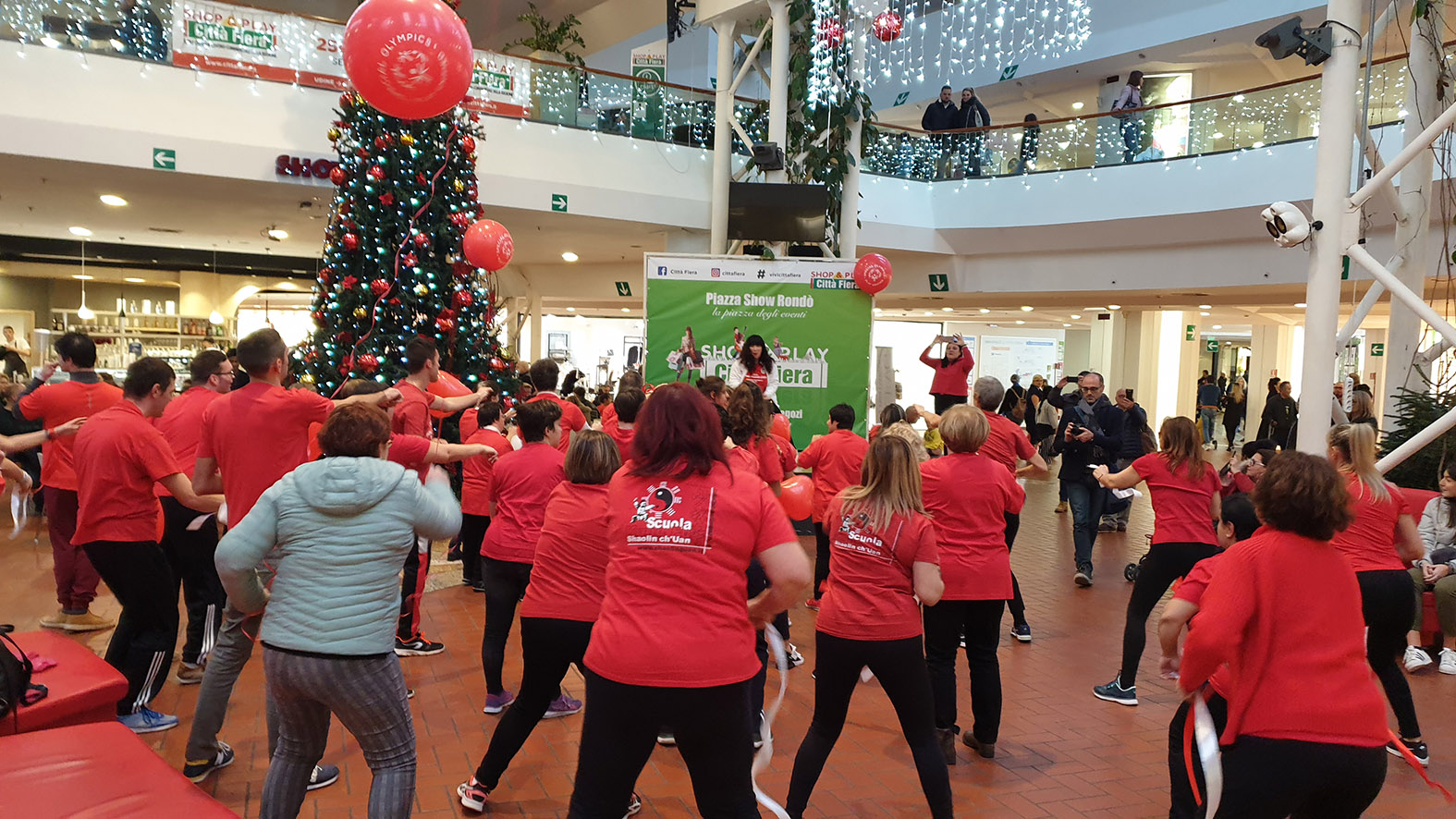 Flashmob di Special Olympics: si balla a ritmo de “L’Ombelico del Mondo”